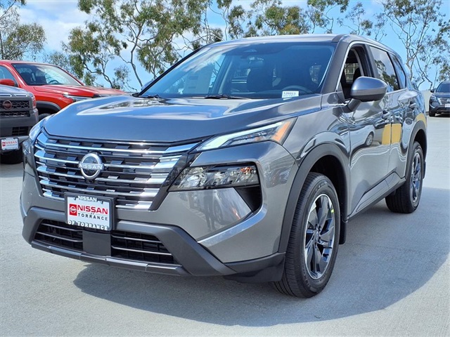 2026 Nissan Rogue SV photo 3