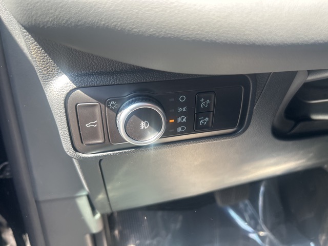 2025 Ford Explorer photo 14