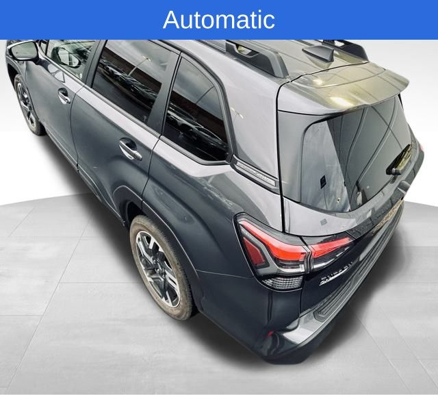 2025 Subaru Forester Limited Base photo 4
