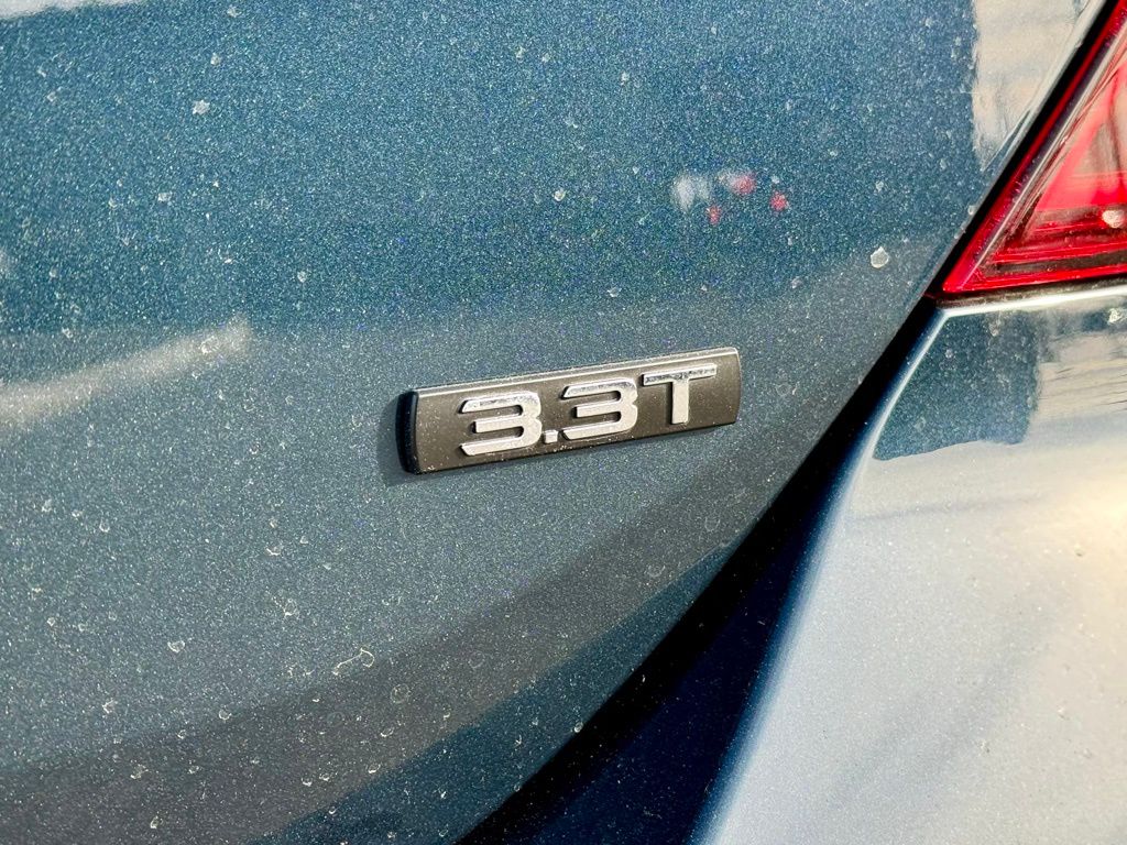 2025 Genesis G70 3.3T Sport Advanced photo 15