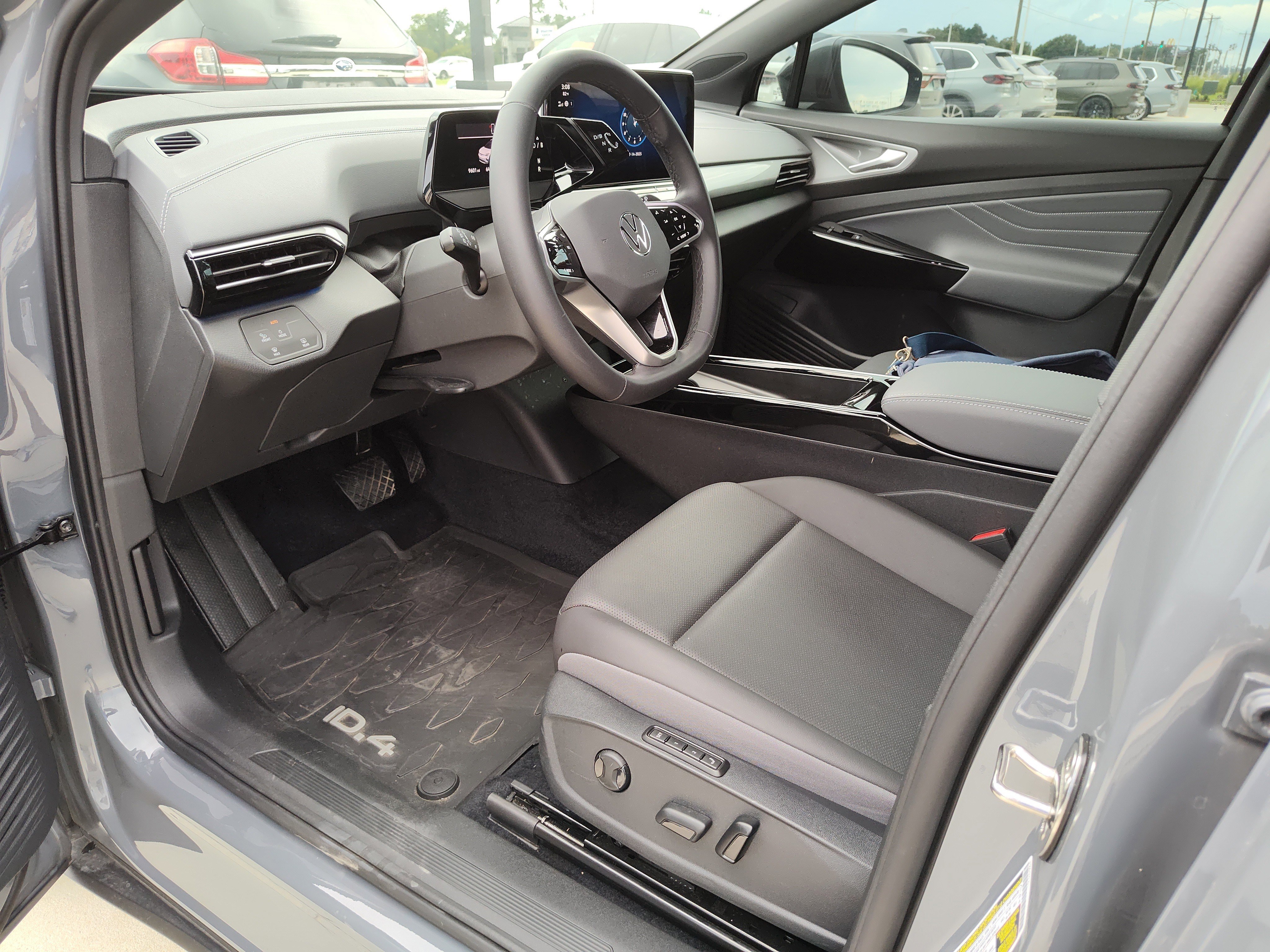 Used 2024 Volkswagen ID.4 S with VIN 1V25MPE86RC004243 for sale in Lafayette, LA