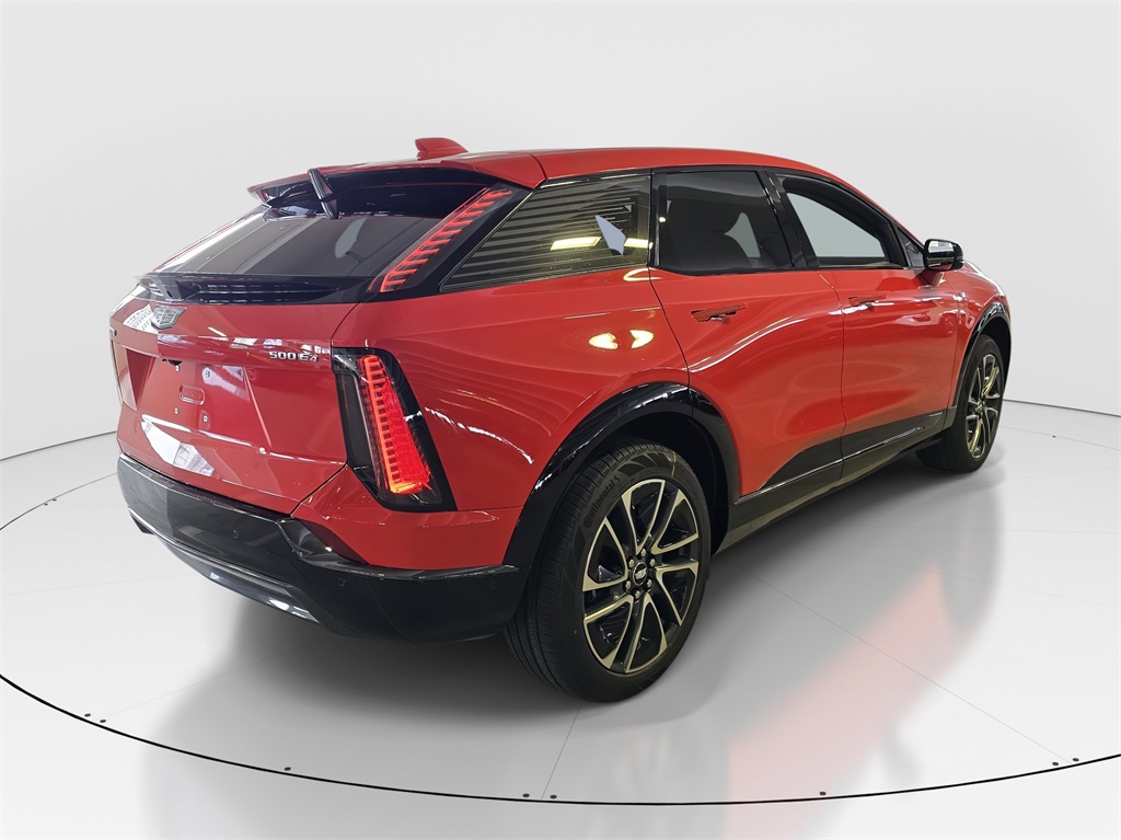 2025 Cadillac Optiq Sport photo 3