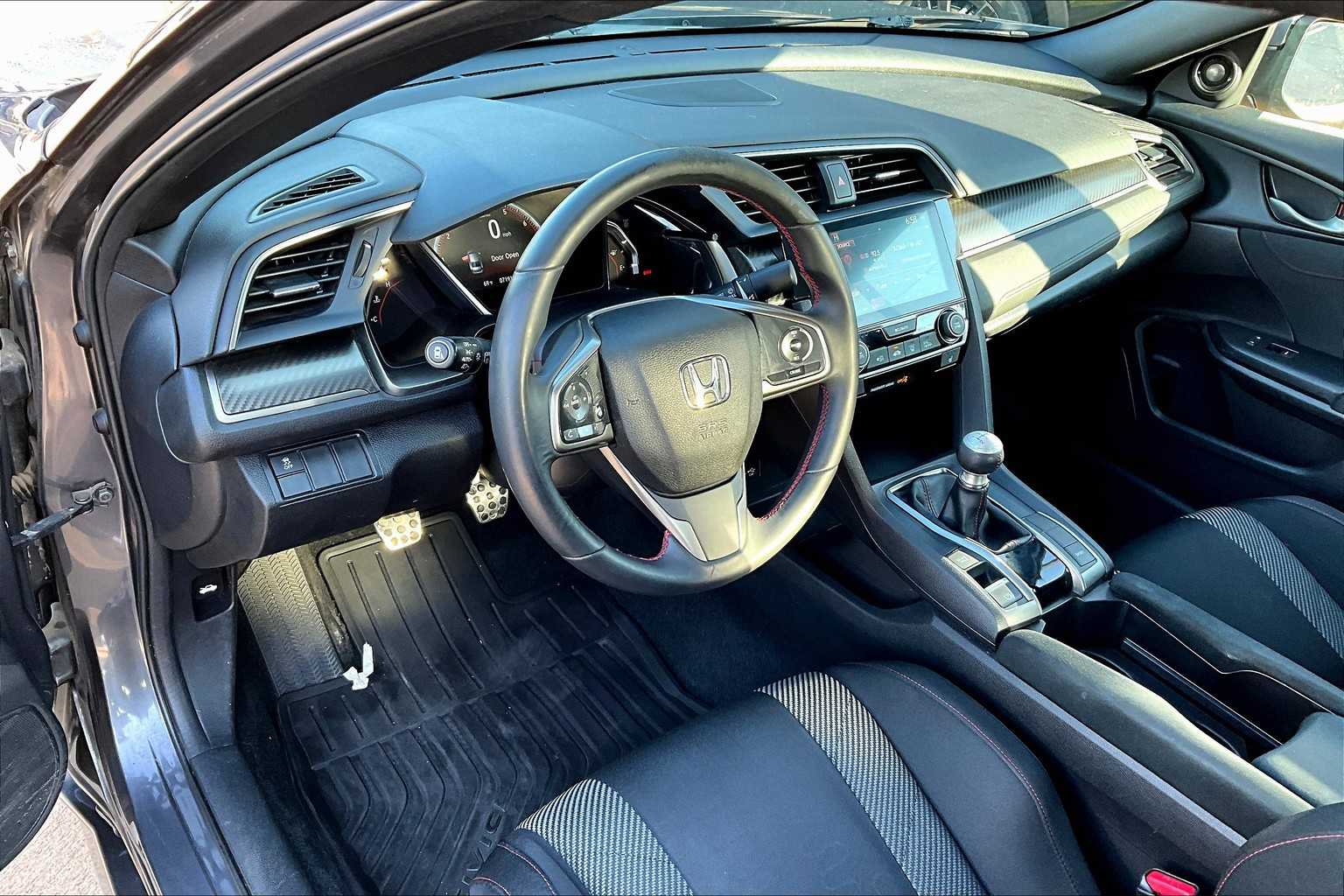 2017 Honda Civic Si photo 15