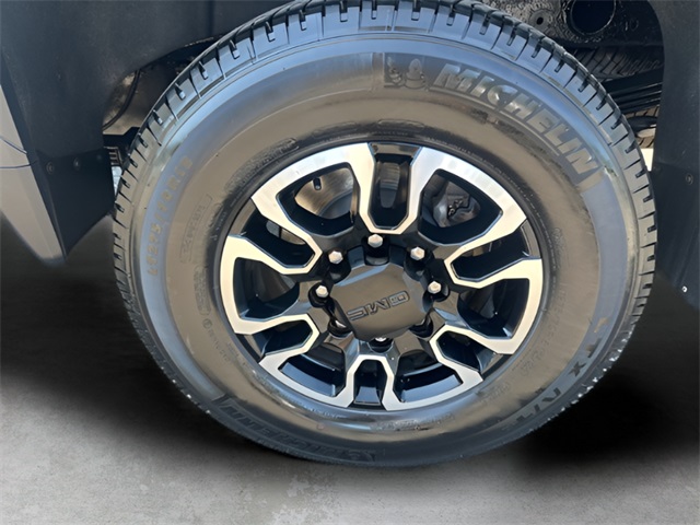 2020 Gmc Sierra SLE photo 7