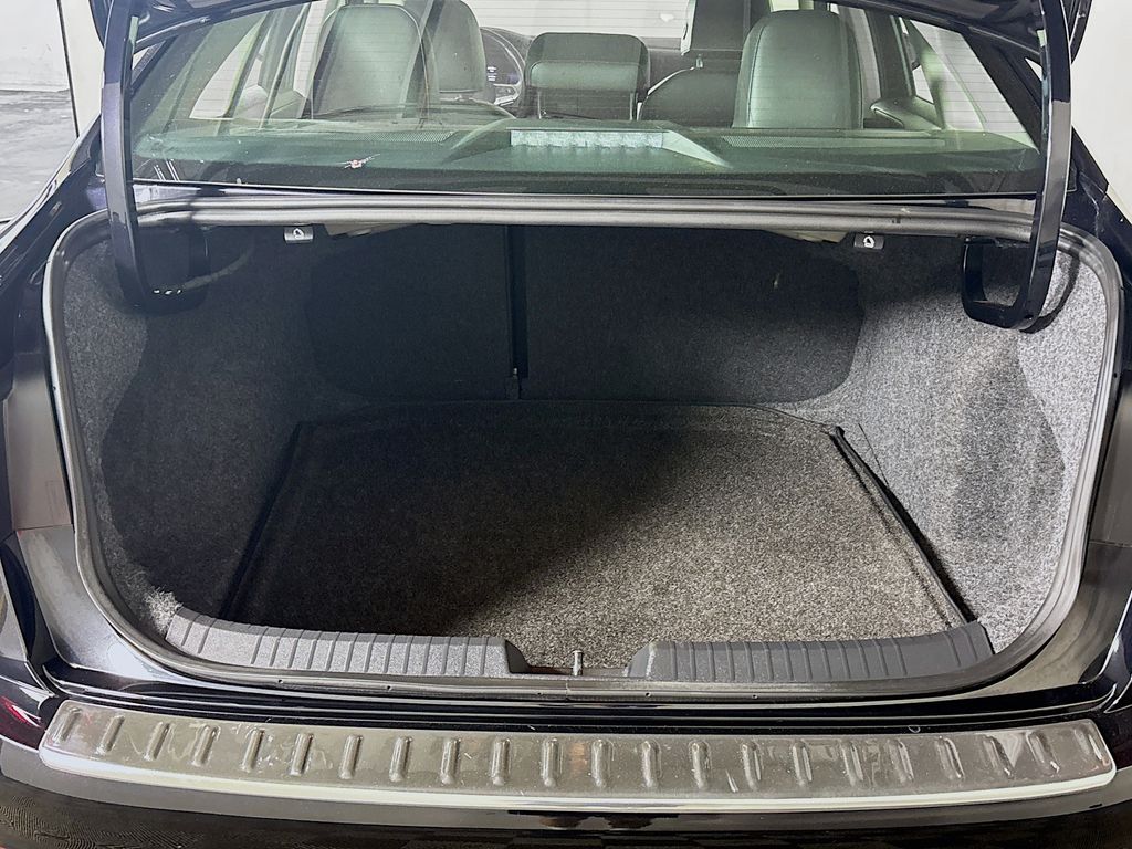 2024 Volkswagen Jetta SE photo 21