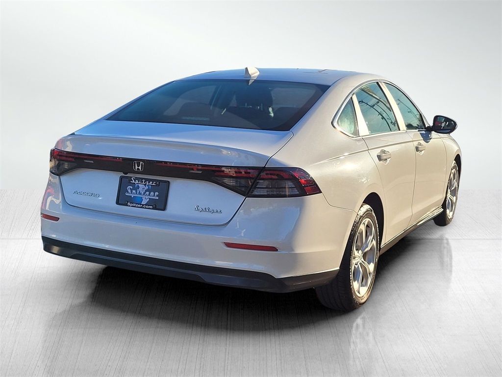 2023 Honda Accord LX photo 4