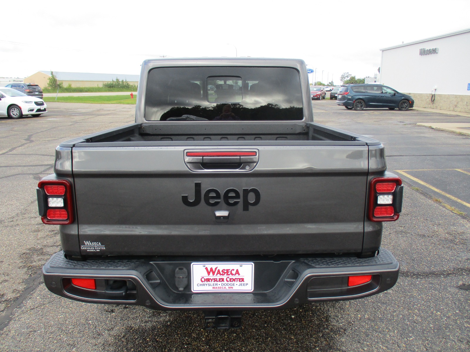 2021 Jeep Gladiator Overland photo 4
