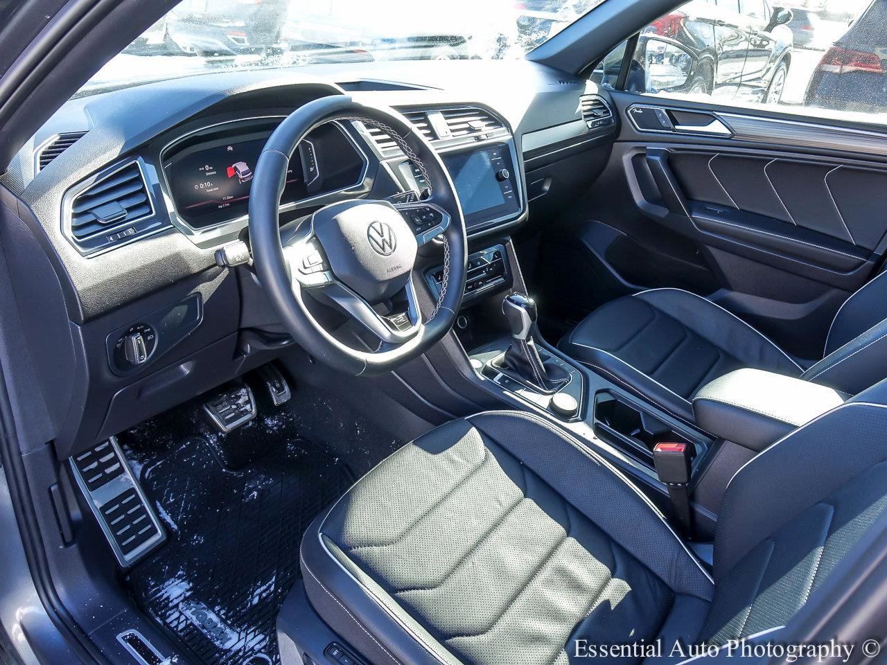 2023 VOLKSWAGEN TIGUAN - Image 8