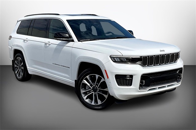 2025 Jeep Grand Cherokee L Overland's photo