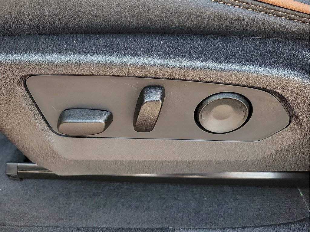 2025 Gmc Canyon AT4 photo 15