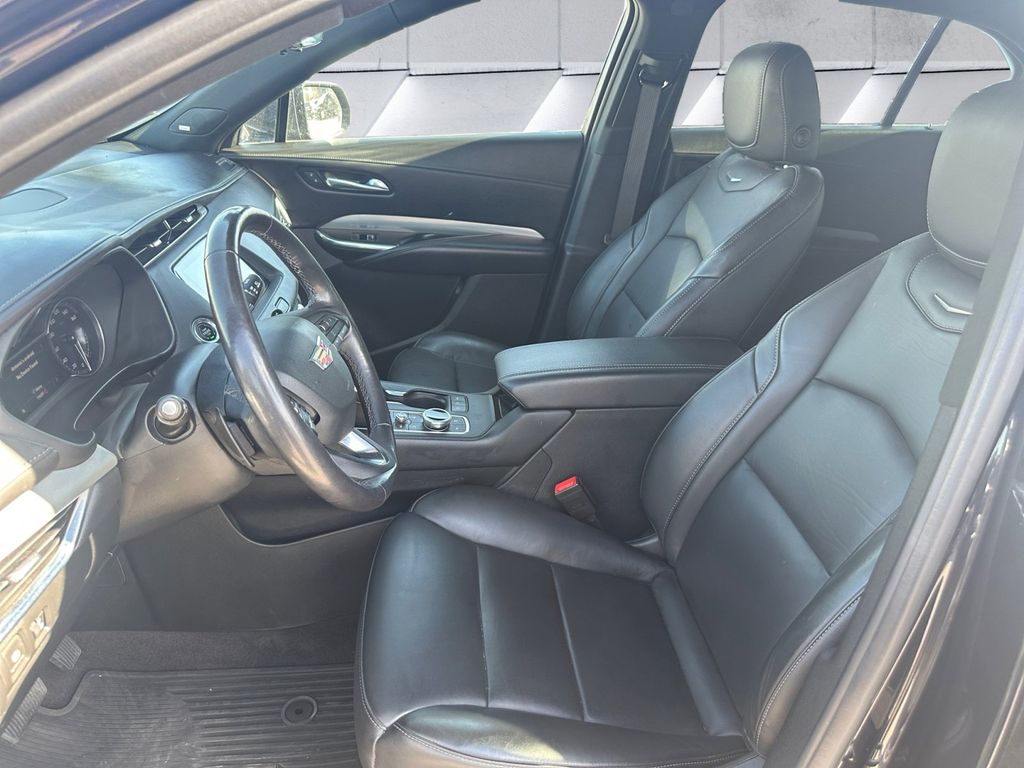 2023 Cadillac XT4 Premium Luxury photo 7