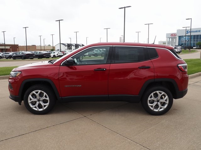 2025 Jeep Compass Sport photo 16
