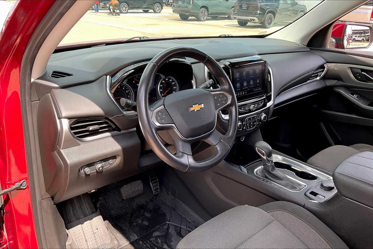 2021 Chevrolet Traverse Cloth photo 14