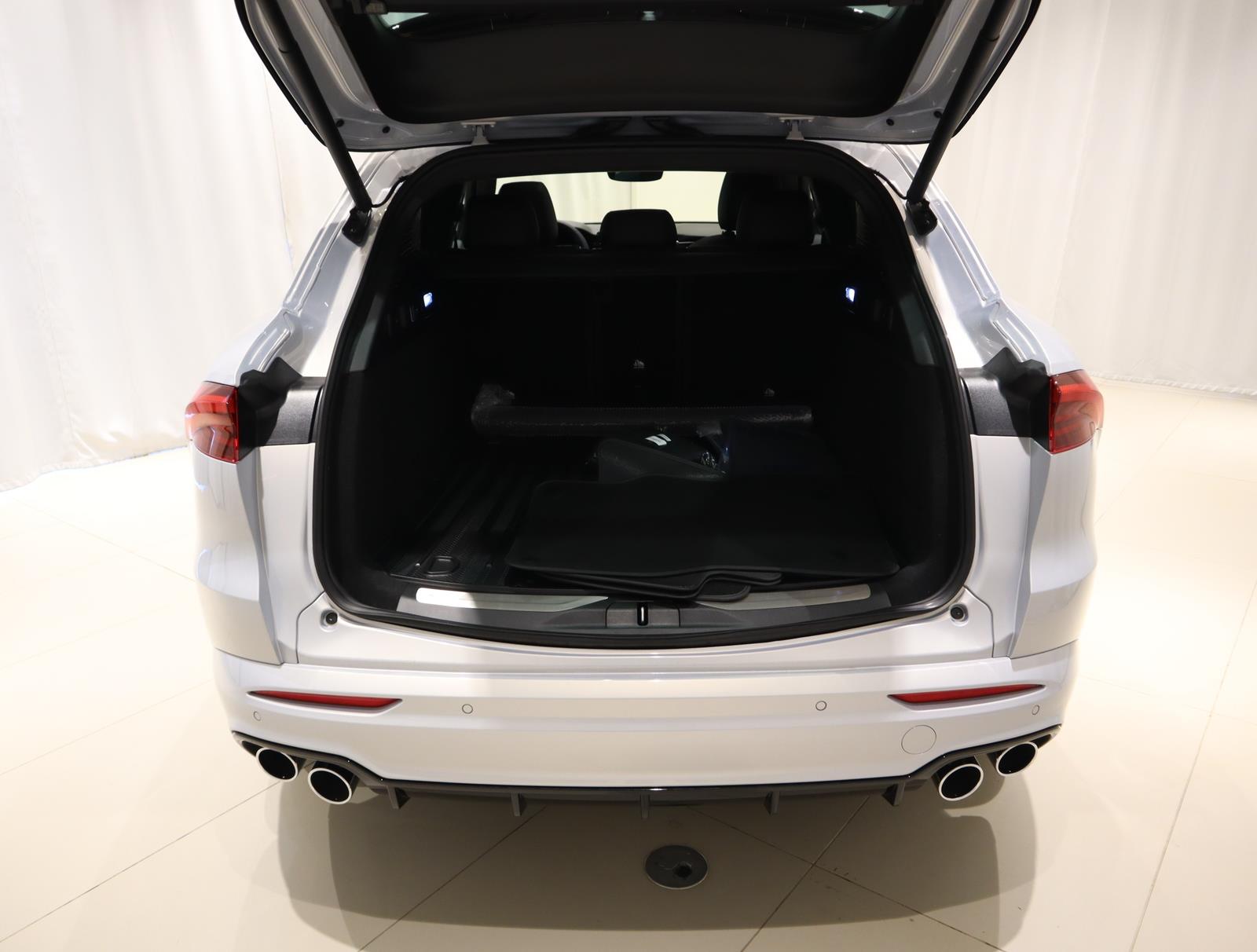 New 2024 Bianco Astro Metallic Maserati GT AWD image 10