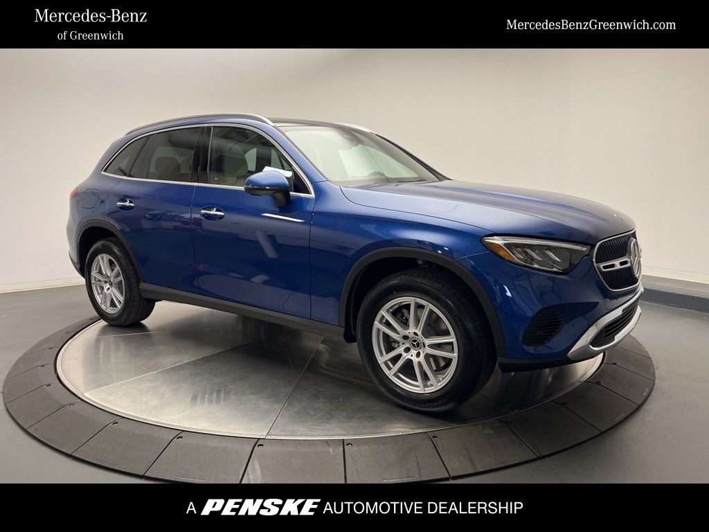 2026 Mercedes-Benz GLC Base's photo