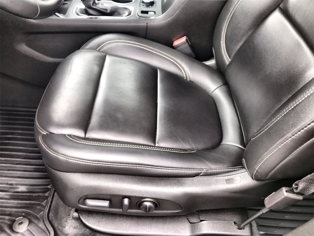 2022 Chevrolet Traverse Leather photo 12
