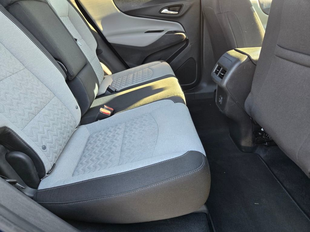 2022 Chevrolet Equinox LS photo 14