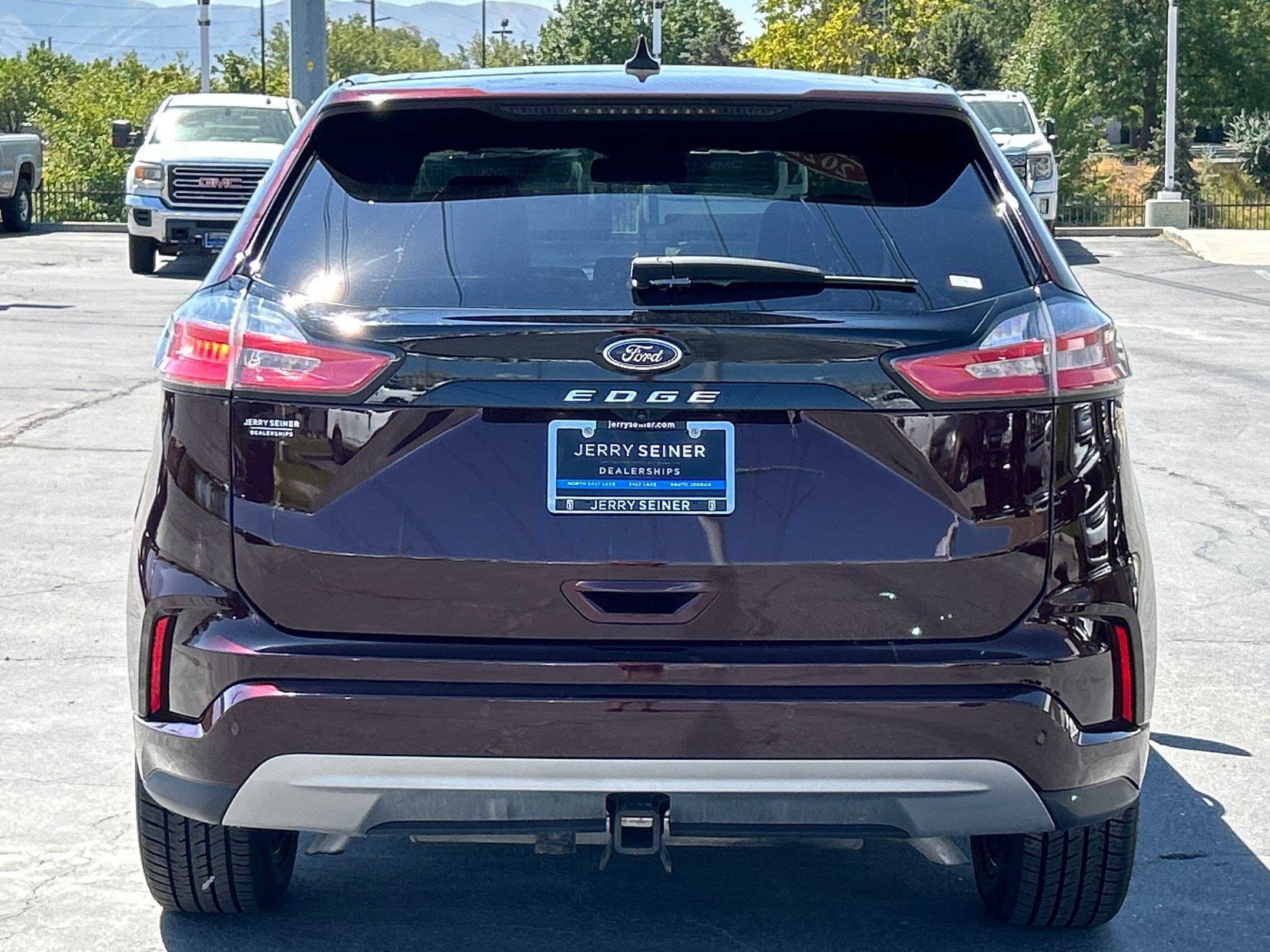 2022 Ford Edge ST photo 4