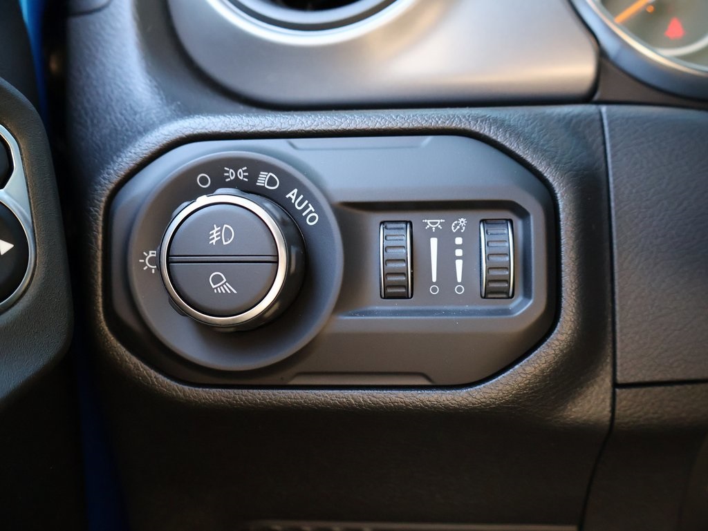 2022 Jeep Gladiator Sport photo 30