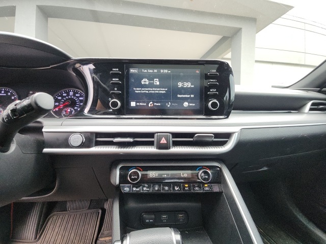 2021 Kia K5 GT-Line photo 13