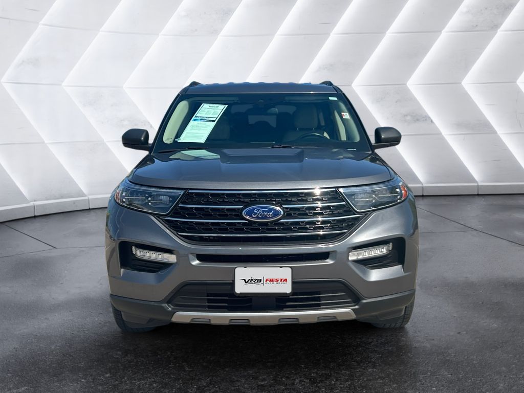 2022 Ford Explorer XLT photo 2