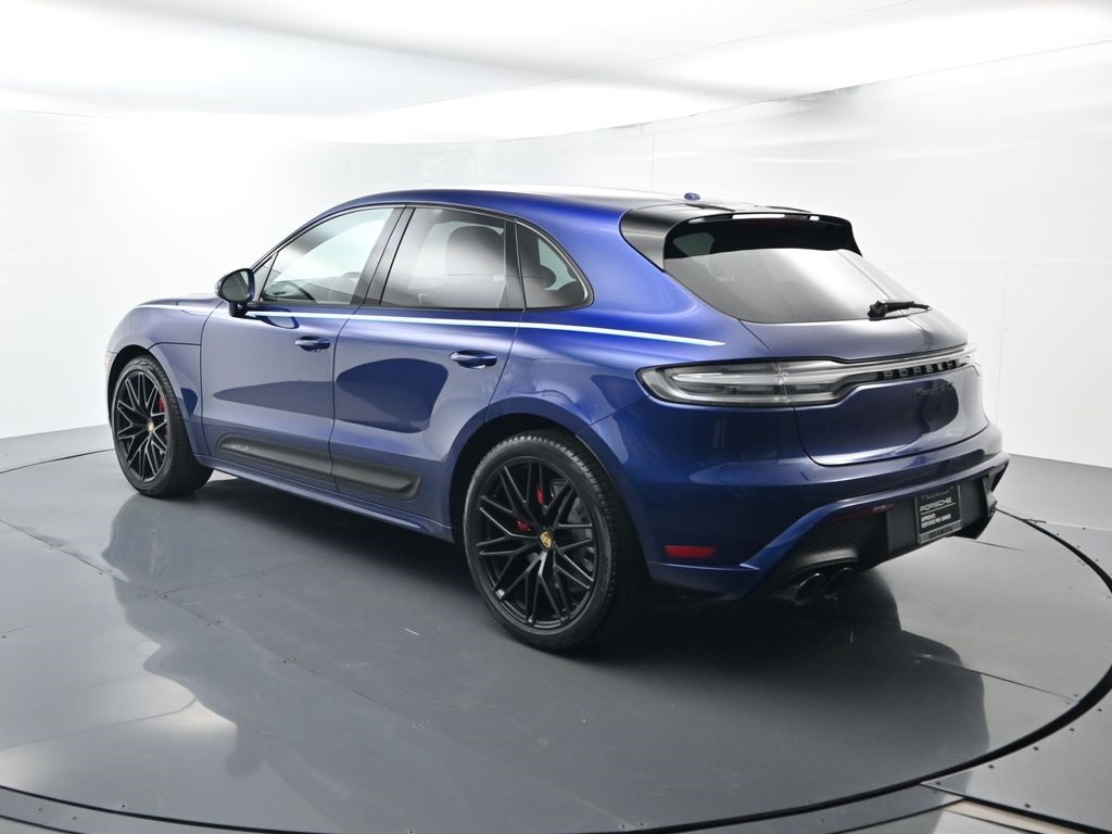 2022 Porsche Macan GTS photo 2