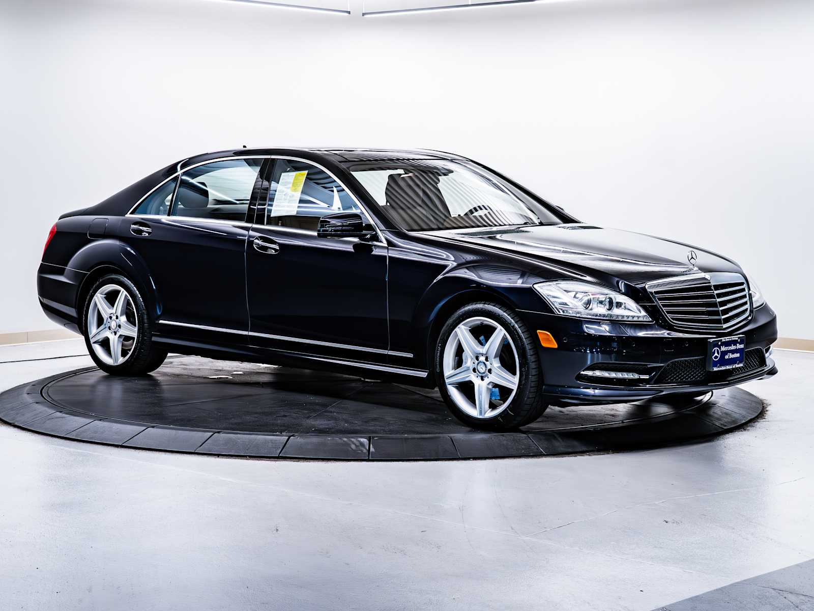 2011 Mercedes-Benz S-Class S550
