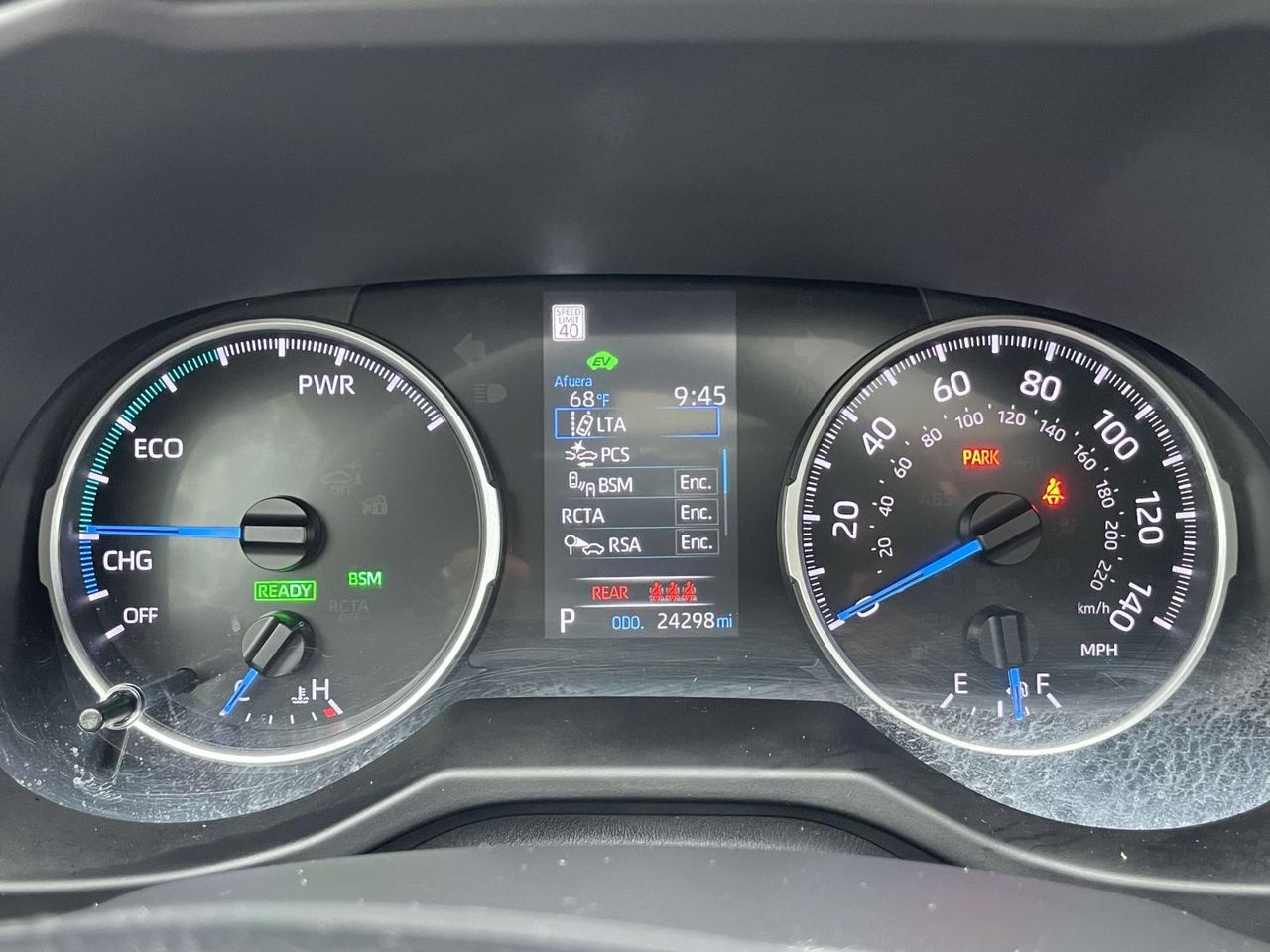 2022 Toyota RAV4 Hybrid SE photo 19