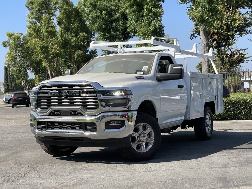 2025 RAM Ram 3500 Chassis Cab Tradesman's photo