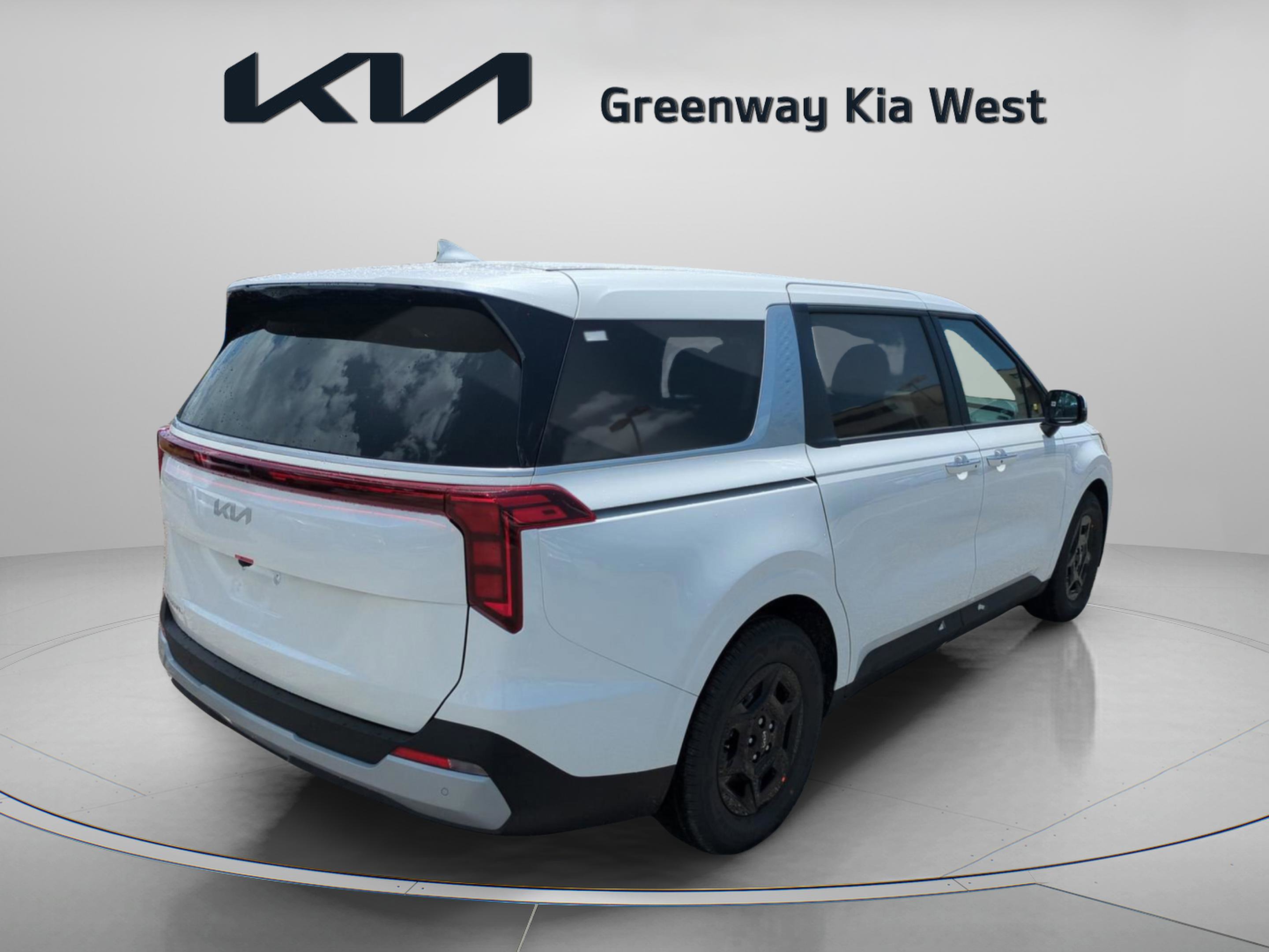 2026 Kia Carnival LX photo 5