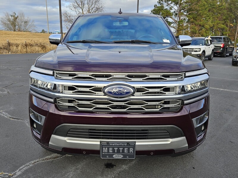 2024 Ford Expedition Platinum MAX photo 2