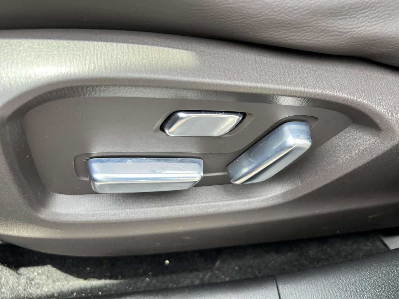 2023 Mazda CX-9 Signature photo 16