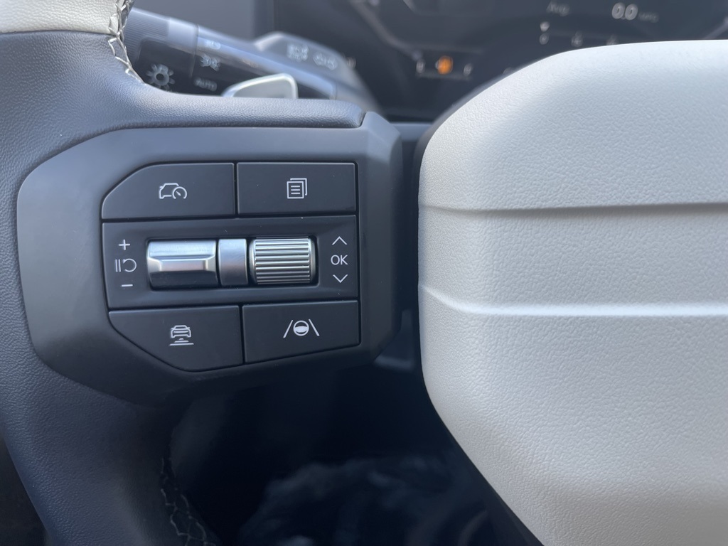 2025 Kia K4 GT-Line photo 12