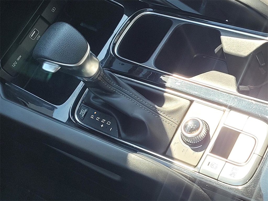 2022 Kia Telluride LX photo 22