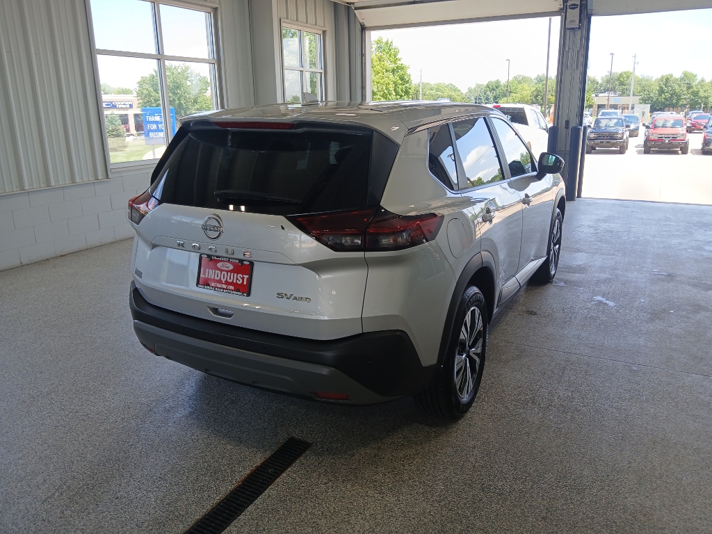 2023 Nissan Rogue SV photo 8