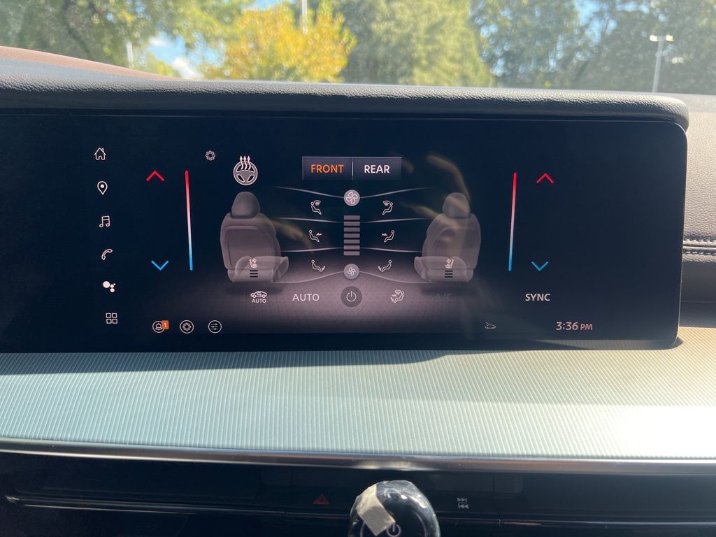 2025 Nissan Murano Platinum photo 12