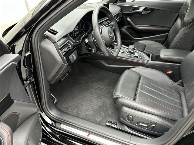 2018 Audi A4 2.0T Premium Plus Quattro photo 3
