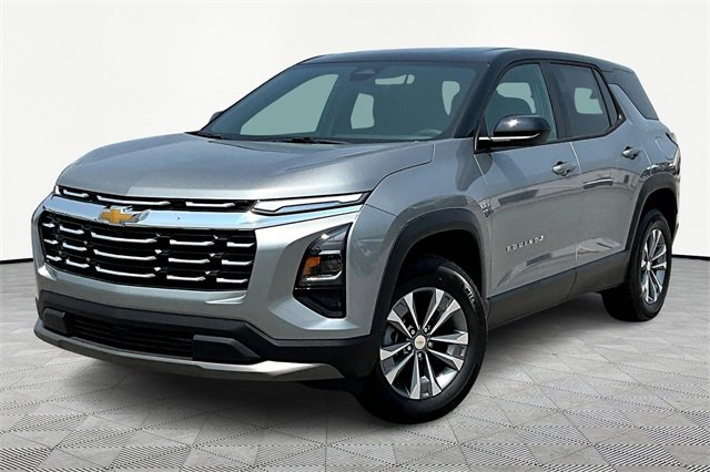 2026 Chevrolet Equinox LT photo 2