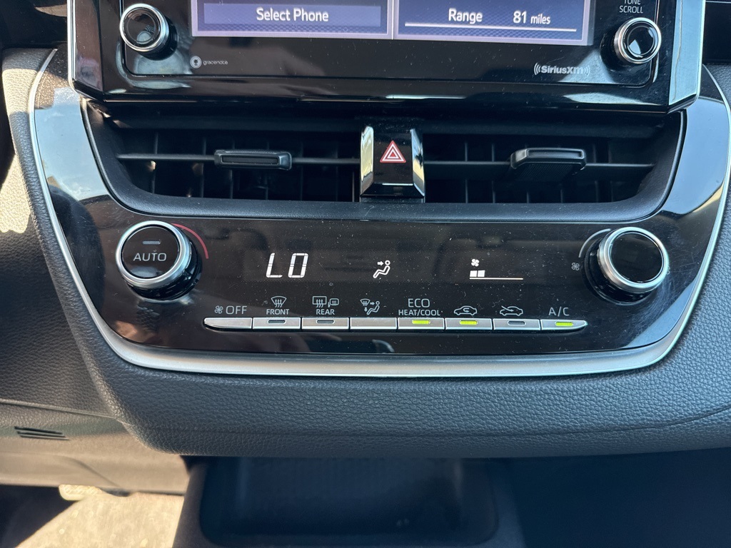 2021 Toyota Corolla LE photo 14