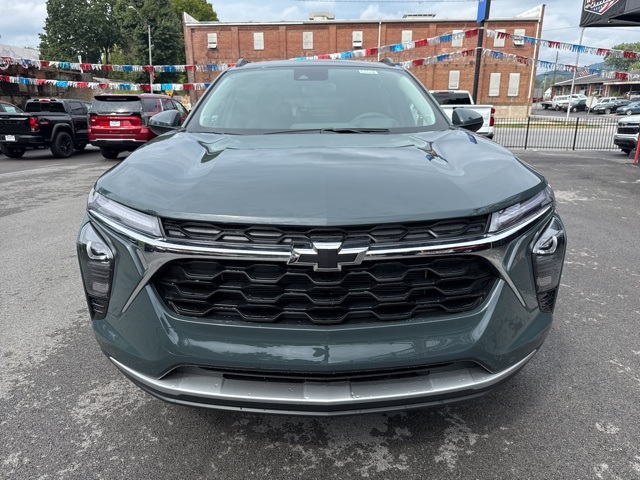 2026 Chevrolet Trax LT photo 4