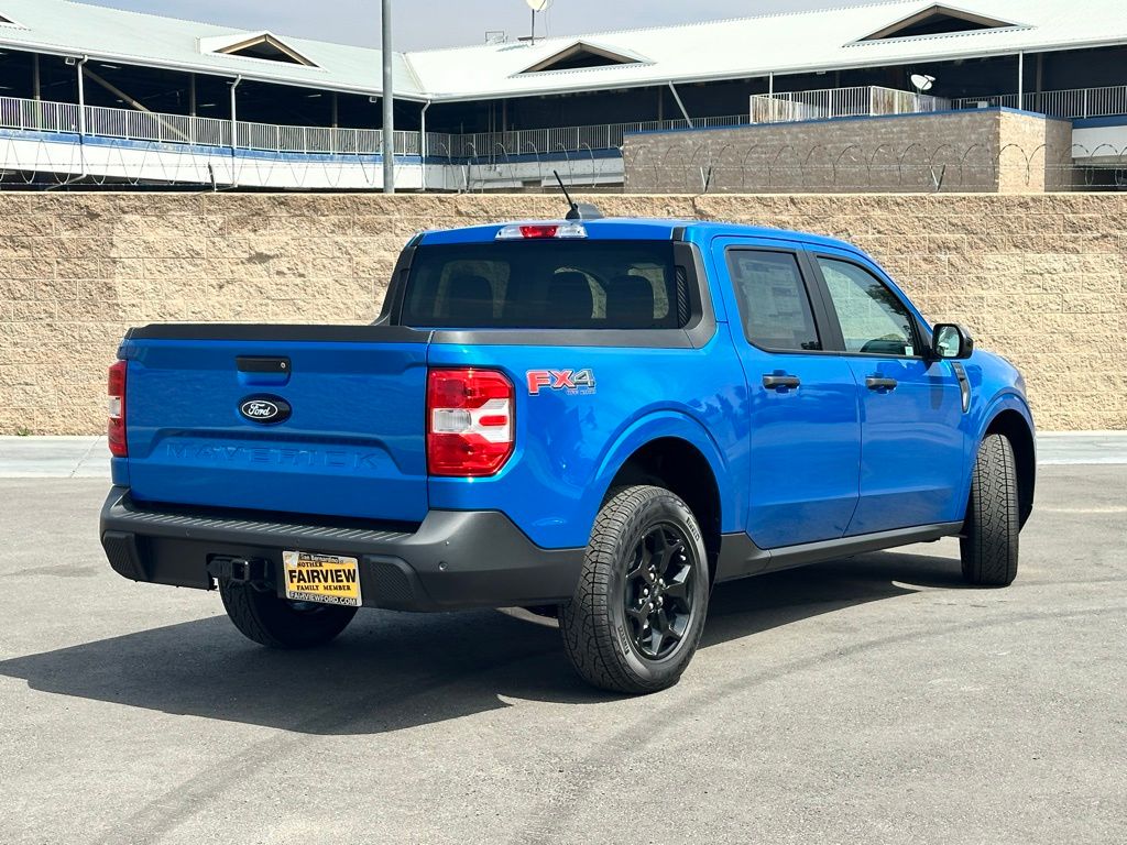 2025 Ford Maverick XLT photo 2