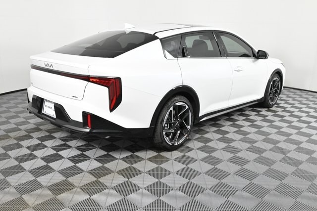 2025 Kia K4 GT-Line photo 4