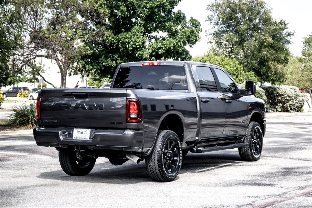 2025 Ram 2500 Big Horn photo 4