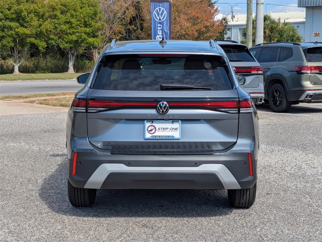 2026 Volkswagen Tiguan S photo 3
