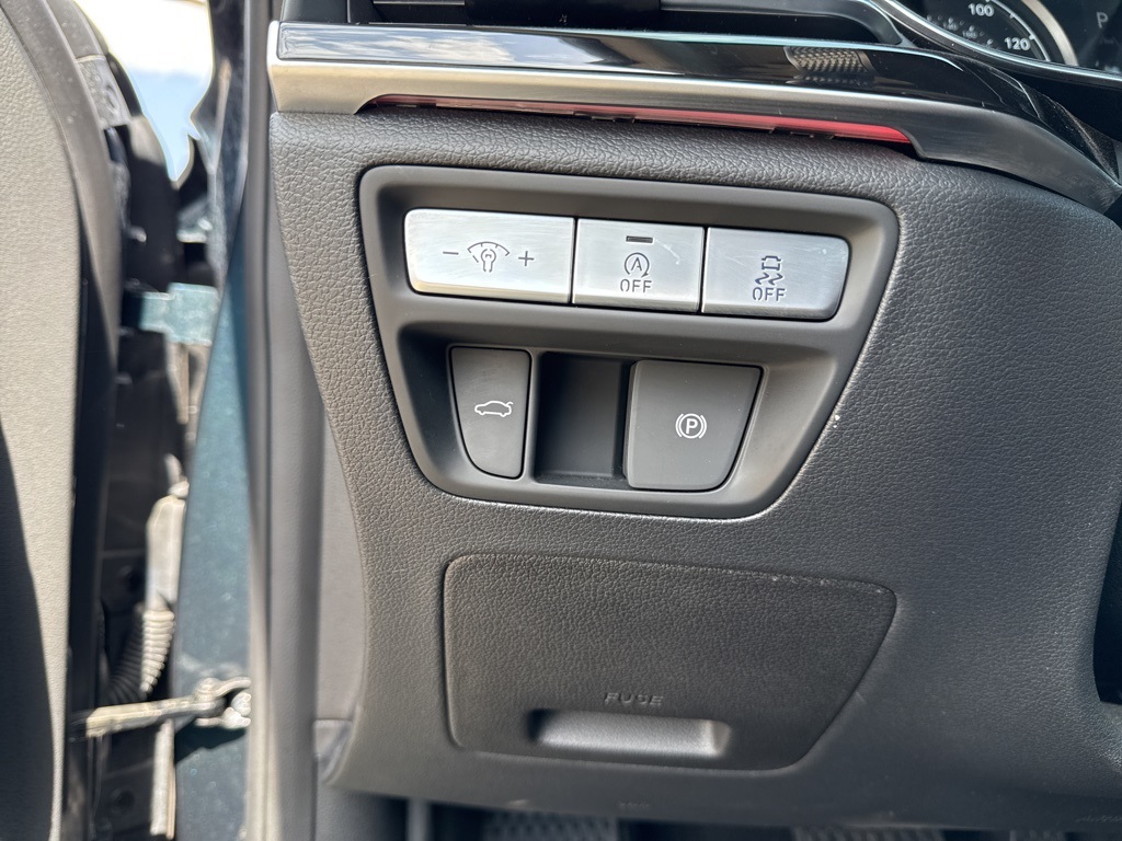2024 Genesis G80 2.5T photo 7