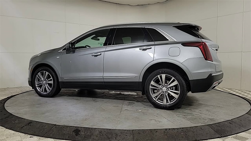 2025 CADILLAC XT5 - Image 5