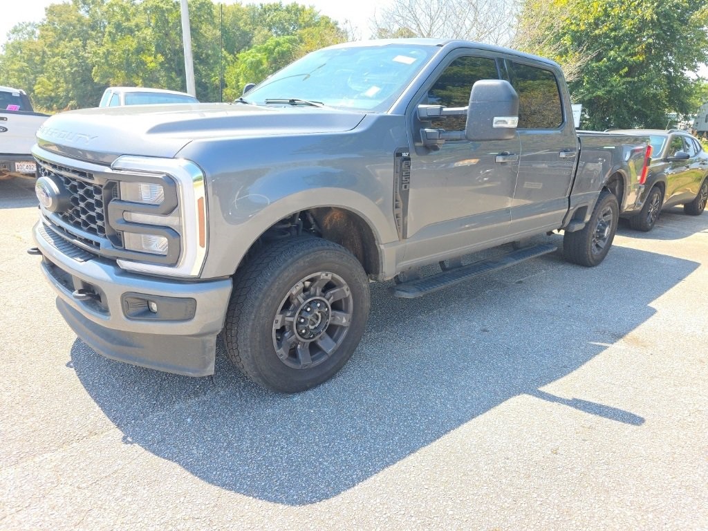 2024 Ford F-250 XLT photo 2