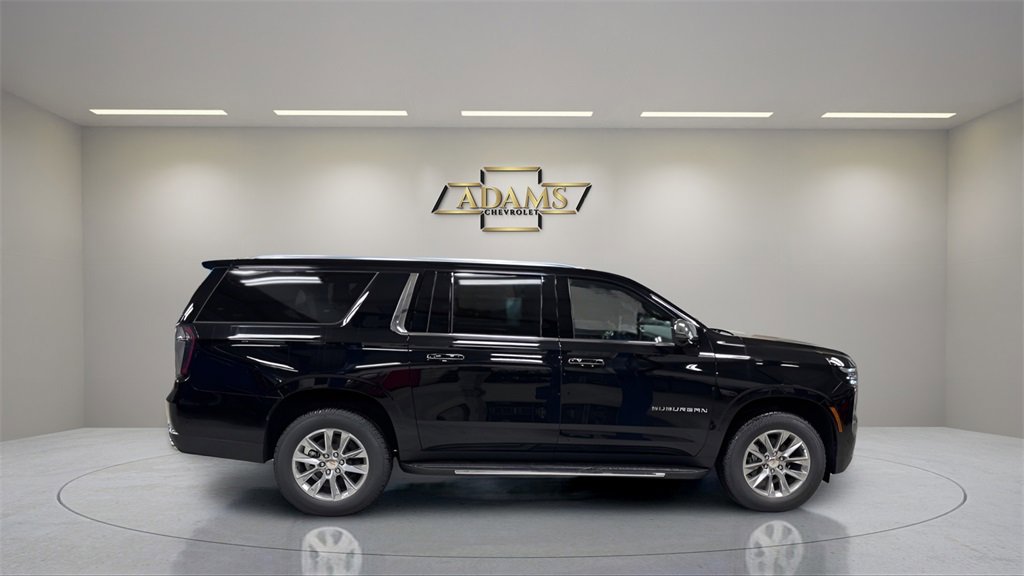 2026 Chevrolet Suburban Premier photo 4