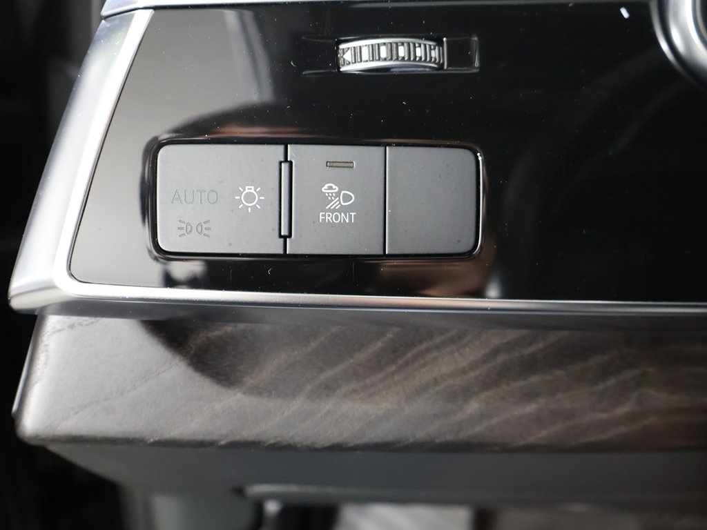 2022 Audi Q7 45 Premium Plus photo 38