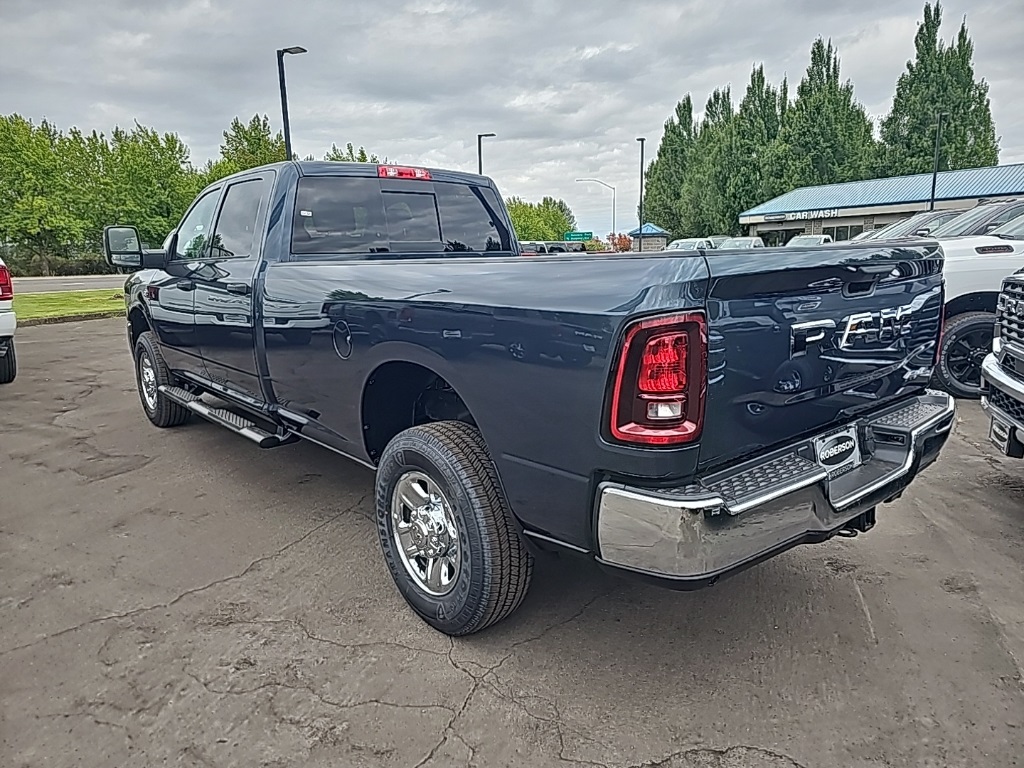 2025 Ram 2500 Tradesman photo 3